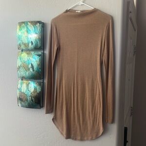 Tan top/shirt dress 🤎🤠